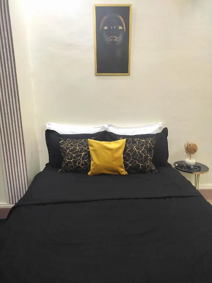 Guestroom Tunis 0*,  Tunisien
